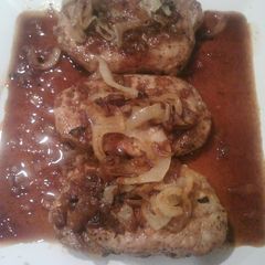 Pork chops in maple sauce A picture of Pork chops in maple sauce.