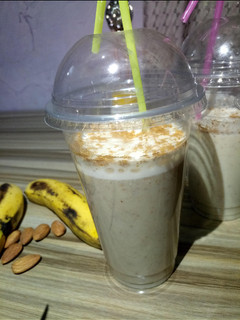 A picture of Banana and almond smoothie.