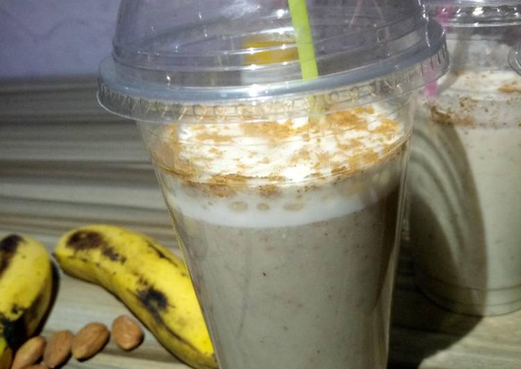 Steps to Make Any-night-of-the-week Banana and almond smoothie