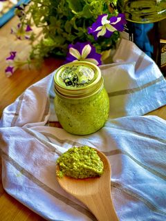 Una foto de Salsa al pesto de calabacín 💚