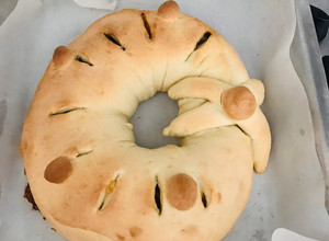 Una foto de Rosca de pan de muerto