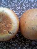 Waste-free Bread Rolls with Raisin Leaven