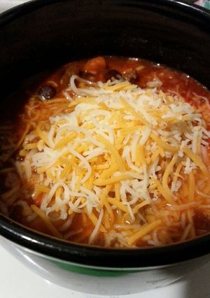 A picture of Southwest beef 'n' bean soup.