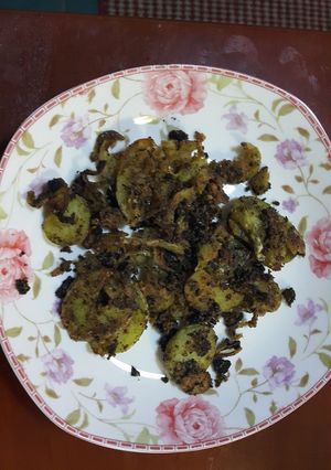 A picture of Xinjiang (Chinese) Potatoes.