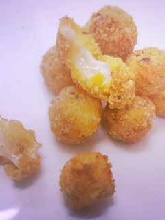 A picture of Halloween : Rotten Cheese Balls.