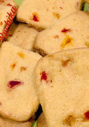 A picture of Karachi Biscuits.