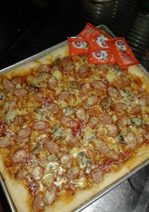 Foto resep PIZZA...🍕🍕resep favoritku 👌👌