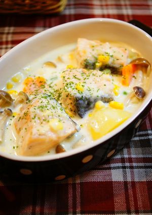 A picture of Cheese and Cream Stewed Salmon and Vegetables.