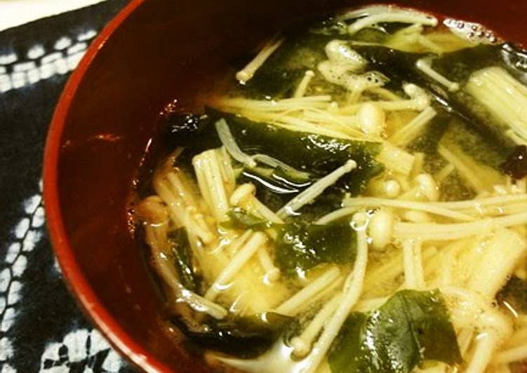 Recipe of Homemade Fat-Fighting Enoki Mushroom Miso Soup