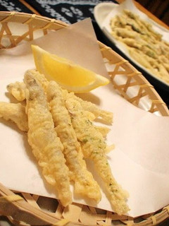A picture of Crispy Fried Pond Smelt Tempura.