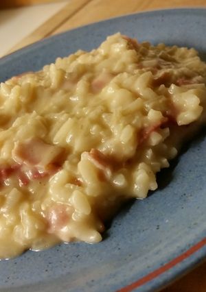 A picture of Bacon and cayenne risotto.