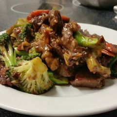 A picture of Easy Beef and Broccoli (With Carrots).