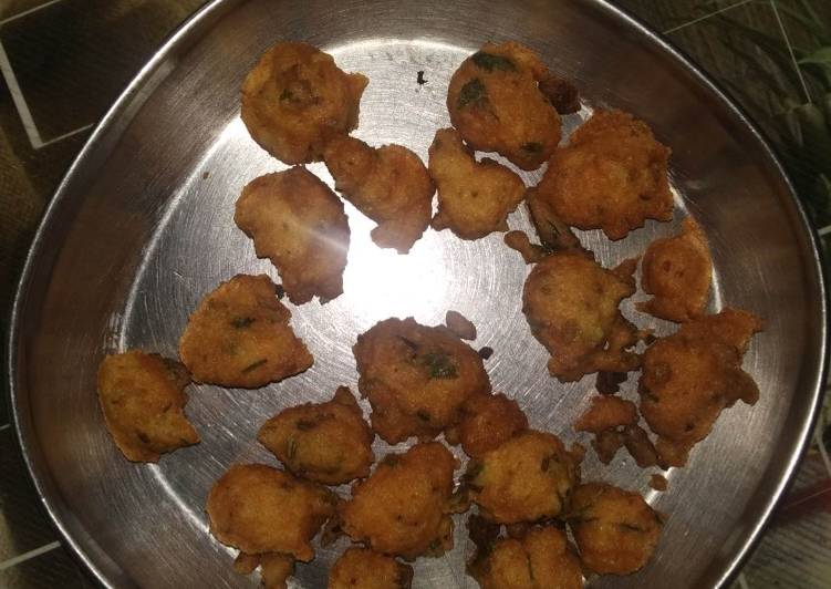 Moong dal Pakodi