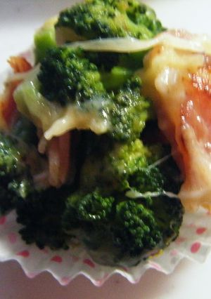 A picture of Broccoli and Cheese for your Bento.
