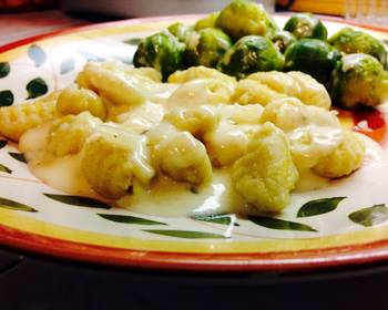 Easy Fast Cooking Gnocchi With Rich Creamy Fontina Sauce Restaurant Style