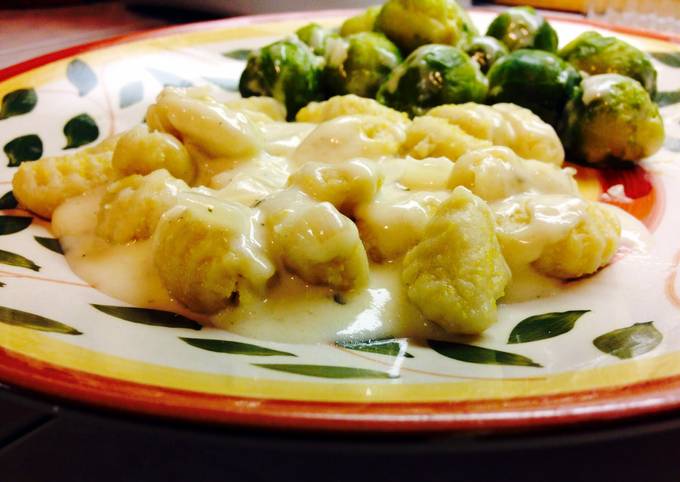 Gnocchi With Rich Creamy Fontina Sauce