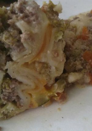 A picture of Creamed Beef & Vegetable Crock-Pot Lasagna.