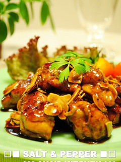 A picture of Chicken with Balsamic Vinegar Sauce and Slivered Almonds.