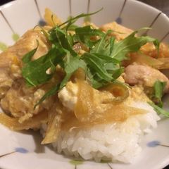 A picture of Inexpensive & Healthy Chicken and Egg Rice Bowl.