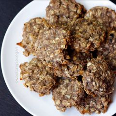 A picture of Acai Coconut Oatmeal Cookies.