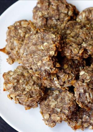 A picture of Acai Coconut Oatmeal Cookies.