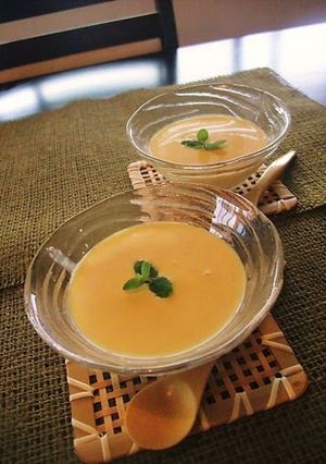 A picture of Fresh Chilled Sweet Corn Soup.