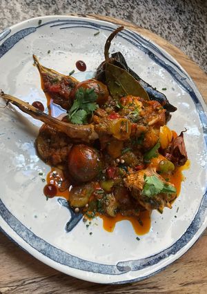 Une photo de Lotte à la provençale 🧄🥬légumes du soleil🌶️🥕🫛