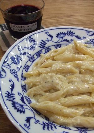 A picture of Penne Gorgonzola with Blue Cheese.