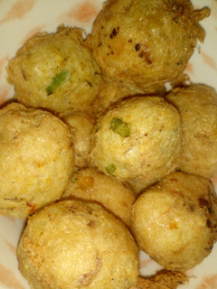 A picture of Yam balls.