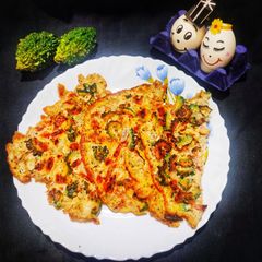 A picture of Bitter gourd Omelette.