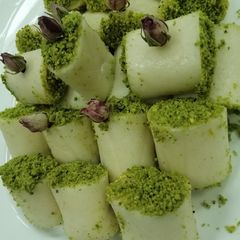 Cheesy roll with Pistachio A picture of Cheesy roll with Pistachio.