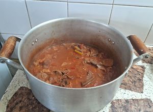 Una foto de Bifes de carne con salsa suave