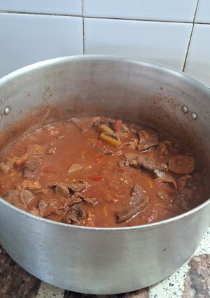 Una foto de Bifes de carne con salsa suave