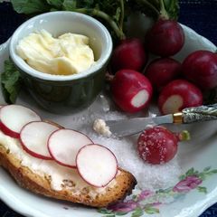 A picture of Elegant Radishes.