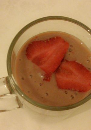 A picture of Banana-Strawberry-Choco juice.