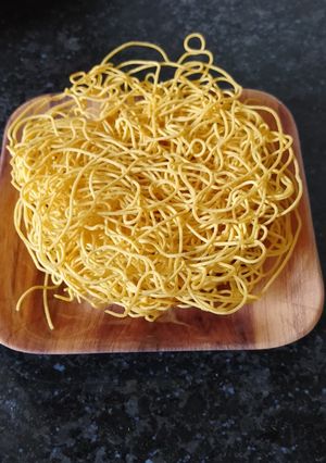 સેવ (Sev Recipe In Gujarati) રેસીપી મુખ્ય ફોટો