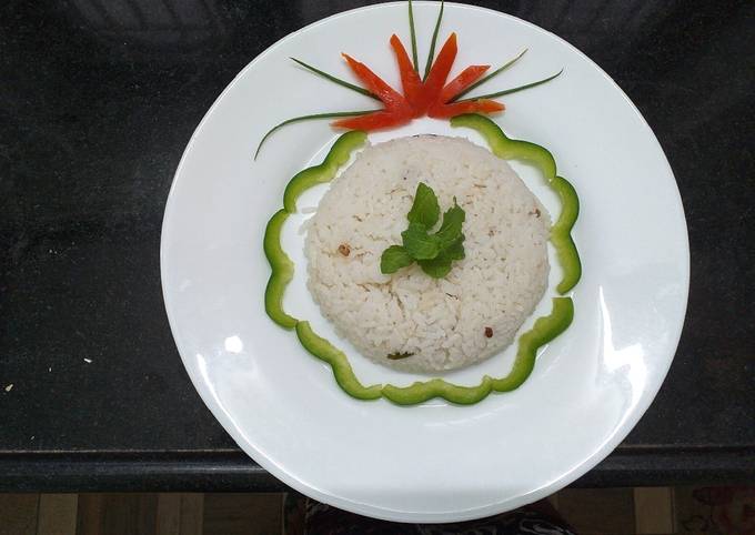Coconut Milk Garlic Rice Recipe by Shayla Saleem - Cookpad