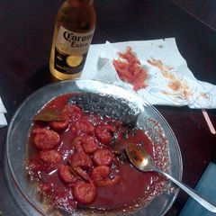 A picture of camarones a la diabla.