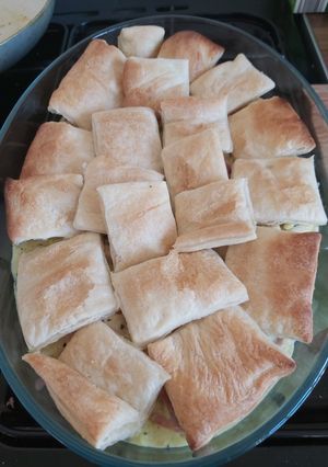 A picture of Chicken & Leak Pie.