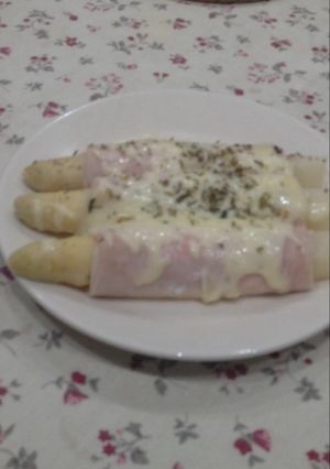 Foto principal de Espárragos gratinados