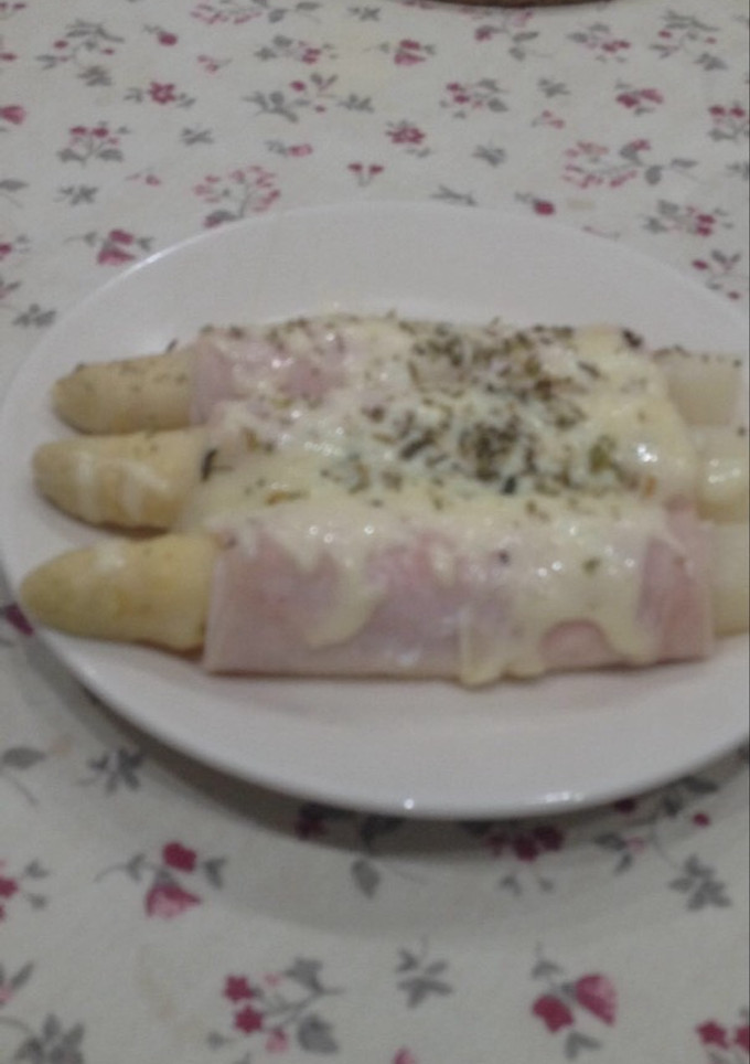 Una foto de Espárragos gratinados
