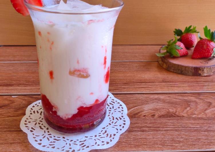 Korean Strawberry Milk Latte