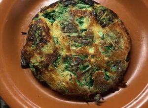 Una foto de Omelette de radicheta y queso