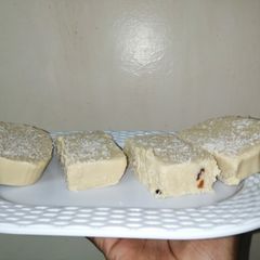A picture of Barfi / milk powder fudge / Kashata ya maziwa.