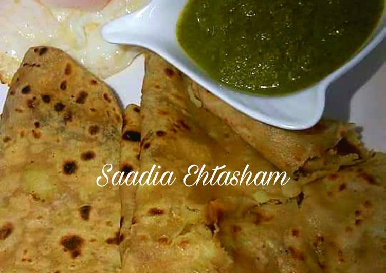 How to Make Perfect Aloo ka paratha with green chutney
