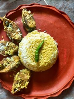 ইলিশ ভাত(illish bhaat recipe in Bengali) রেসিপির প্রধান ছবি