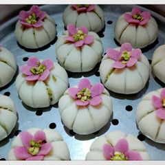 A picture of Steam rice sweet flower.