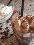 Frappé de café con sandía y caramelo
