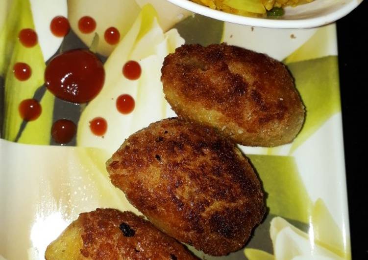 Easiest Way to Prepare Homemade Crispy Vegetable khichdi bonda