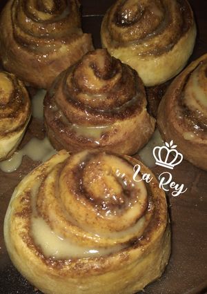 Una foto de Cinnamon rolls o rolls de canela